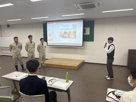 1765283799952 1765283799952