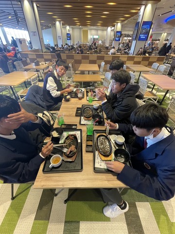 1765283810183 1765283810183