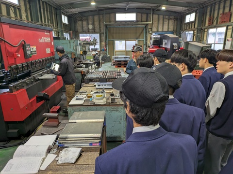 PXL_20251211_010007224 PXL_20251211_010007224