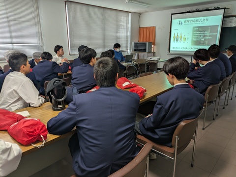 PXL_20251211_053722718 PXL_20251211_053722718